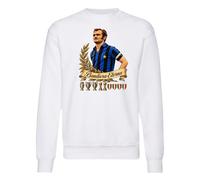 Settantallora Felpa Girocollo Sandro Mazzola | Sandro Mazzola, Il Baffo e Bandiera Eterna nerazzurra in una grafica dedicata al grande calcio italiano