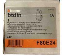 SGANCIATORE DI EMERGENZA 24Vac CON RISERVA DI CARICA BTICINO F80E24