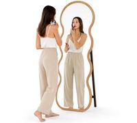 Shally Dogan Specchio Ondulato Autoportante con Struttura in Legno Resistente, Decorazione per Interni Design Moderno, Specchi Figura Intera Indipendente da Terra, 160 x 60 cm, Quercia