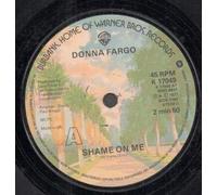 SHAME ON ME 7" (VINYL 45) UK WARNER BROS 1977