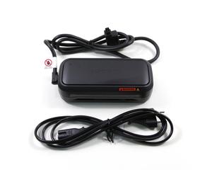 SHIMANO Caricabatteria EC-E6002 per Passi Batteria Incl. Cavo - EP801 EP6 EP8