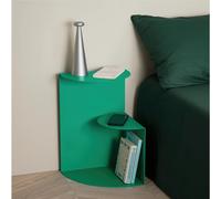 Sidetable SLOPE dal design minimal e moderno Dimensioni 37x38xh 50 cm che può essere utilizzato sia come tavolino di servizio lato divano sia come semplice comodino colore Verde Smeraldo verde