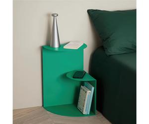 Sidetable SLOPE dal design minimal e moderno Dimensioni 37x38xh 50 cm che può essere utilizzato sia come tavolino di servizio lato divano sia come semplice comodino colore Verde Smeraldo verde