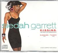 Siedah Garrett - K.i.s.s.i.n.g. (3" in 5"-case)