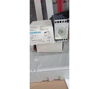 SIEMENS 7PU4040-5AJ30 TEMPORIZZATORE ELETTRONICO 1,5/30MINUTI RITARDATO ALL'ECC.