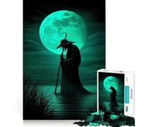 Silhouette di un viandante mistico sotto la luna verde Puzzle da 1000 pezzi per adolescenti Gioco di pensiero intelligente Divertimento rilassante Opera d'arte dai contorni nitidi Da collezione