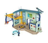 Simba 109251097 Fireman Sam stazione di polizia, giocattolo statuetta rosa, garage per auto della polizia, suono e luce, cella di prigione, funzione allarme, pianerottolo di atterraggio elicottero,