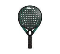 Siux Trilogy Control Pro 4LaSiux Trilogy Control Pro 4è una racchetta da padel dellaSerie Pro, che fa parte dellaCollezione Siux 2024. Questa racchetta da padel è progettata per igiocatori professioni