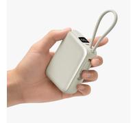 SLUB Batteria Esterna 12000mAh 22,5W 3 Dispositivi alla Volta | 2 cavi integrati, QC 3.0, USB-A/USB-C, per iPhone 17/16, formato compatto