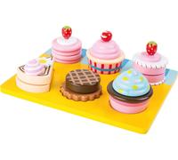 small foot 10149 cutting play "cupcakes and cakes" made of wood, with velcro fas