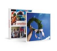 smartbox - Cofanetto Regalo per Uomo o Donna - Auguri di Laurea! - Idee Regalo Originale - 1 Cena o attività Sportiva o 1 Notte con possibilità di Cena o Wellness per 1 o 2 Persone