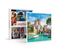 smartbox - Cofanetto Regalo per Uomo o Donna - L'incantesimo del Lago: 2 Giorni sulle Rive del Garda - Idee Regalo Originale - 1 Soggiorno suggestivo in Hotel 3* o agriturismi selezionati