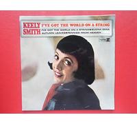 Smith, Keely - Smith, Keely I've Got The World On A String EP Reprise R30062 EX/EX 1965 picture sleeve is nice but there is a red felt tip mark at the rear opening and a crease at the top left corner. Tracks: Buona Sera, Autumn Leaves, I've Got The World On A String, Pennies From Heaven