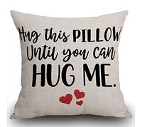 Smooffly Federa copricuscino quadrata con scritta "Best Lover Couple Sweetheart" (lingua italiana non garantita), con scritta "Hug This Pillow Until You Can Hug Me New Home", in morbido cotone e lino