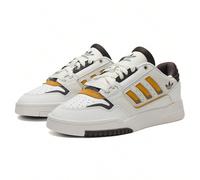 Sneaker casual bassa Adidas Drop Step Low 2.0, modello JP5886 Nuovo look, vecchi amici. Questa sneaker classica bassa adidas Drop Step Low 2.0 rimodella la classica forma della scarpa da basket da una
