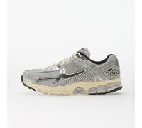 Nike ZOOM VOMERO 5 men Lowtop grey in taglia:44