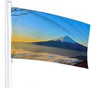 Snow Mountain Flag 4x6 FT Paesaggio Montagne Autunno Alberi di acero rosso Tramonto Nube Bandiere all'aperto Grandi striscioni di benvenuto Cortile Casa Giardino Cortile Prato Decor