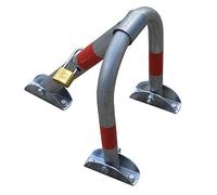 SNS SAFETY LTD Barriera di Parcheggio Pieghevole Antifurto, realizzata in Tubo di Acciaio Zincato 32mm, con 3 Gambe e Lucchetto con 3 chiavi, 28cm x 35cm (Confezione da 1)
