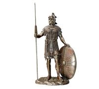 Soldato legionario romano con un giavellotto (pilum) e uno scudo