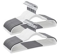 SONGMICS Confezione da 50 grucce appendiabiti in plastica, antiscivolo, salvaspazio, spessore 0,2 pollici, gancio girevole a 360°, bianco e grigio scuro UCRP050W50