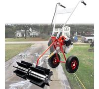 Spazzatrice a due tempi da 43 cc e 1,7 CV con spazzola a ruote. Adatta per erba sintetica, strade sterrate, rimozione della neve e pulizia stradale.