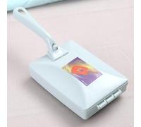 Spazzola a rullo a doppia spazzola portatile progettata per la pulizia di briciole di tappeti e divani, rilascio del contenitore con pulsante per un facile smaltimento (blu)