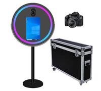 Specchio Photo Booth con APP Software Magic Selfie Station Shell Stand Photobooth Macchina Touch Screen con luce RGB e Trolley Flight Case per eventi (Nero A, macchin fotocamera)
