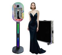 Specchio portatile da 15,6 pollici con luce RGB, supporto a specchio magico per selfie, photobooth macchina touch screen con custodia per feste (nero, cabina fotografica)