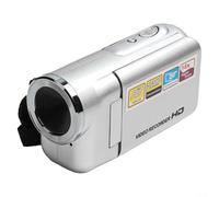 Sperimenta le vibranti capacità di imaging di questa elegante fotocamera digitale HD dotata di un'esclusiva innovazione dello schermo di visualizzazione girevole (rosso)