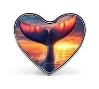 Spilla a forma di coda di balena, farfalla, tramonto, cuore, bottone, cravatta, risvolto, zaino, decorazione per uomo e donna