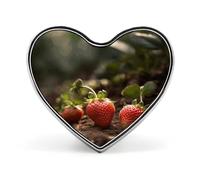 Spilla a forma di cuore con fragole nel suolo, per donne e uomini, accessori alla moda per cappelli, borse, giacche, cappotti, regali di giorno