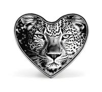 Spilla a forma di cuore leopardata in bianco e nero alla moda spilla a forma di cuore personalizzata squisita in metallo decorazione a forma di cuore spilla da bavero per abbigliamento zaino cappello