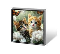 Spilla a forma di gattino che gioca con la farfalla, spilla quadrata da bavero per regali da donna e uomo