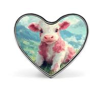 Spilla a forma di mucca con fragole seduta su un prato, bottone a forma di cuore, decorazione elegante per zaini e cappelli.