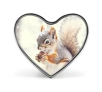 Spilla a forma di scoiattolo in una giornata di neve, a forma di cuore, accessorio per abbigliamento e gioielli per uomo e donna.