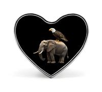 Spilla da bavero a forma di aquila su elefante con un grazioso cuore, accessorio per abbigliamento e gioielli per uomo e donna.