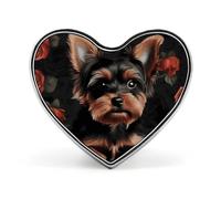 Spilla da bavero con motivo a cucciolo di Yorkshire Terrier con cavalli come sfondo - Spille a forma di cuore per accessori da uomo e da donna, spille da bavero in smalto leggero da 1 pollice, bottoni