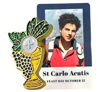 Spilla da bavero per Prima Comunione San Carlo Acutis - Calice eucaristico con biglietto di preghiera laminato - Regalo cattolico per lui - Cartolina espositiva Made in USA