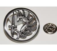 Spilla da combattimento con spada militare e spada