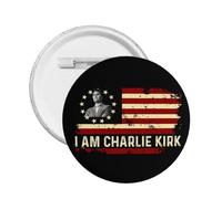 Spilla decorativa "Io sono Charlie Kirk" con scritta "Riposa in pace"