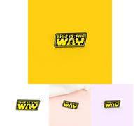 Spilla di tendenza con lettera geometrica, ideale per uno stile personale e un guardaroba versatile