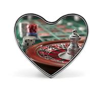 Spilla in metallo a forma di cuore da 2,5 cm con fiches da casinò e ruota della roulette, ideale per abbigliamento, borse e accessori. Decorazione per cravatte.