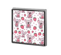 Spilla personalizzata con bottone quadrato, spilla da bavero, spilla per donna e uomo, con scritta "Koala, fragola e amore"