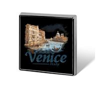 Spille quadrate da colletto e risvolto di Venezia, Italia, per uomo e donna.