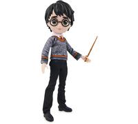 Spin Master Bambola Harry Potter 20cm con Bacchetta e Divisa di Hogwarts