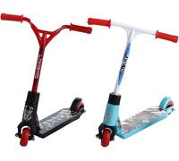 Ssmmam 2 mini scooter con due ruote, mini skateboard, piccolo scooter per feste, allenamento delle dita, kit magici e accessori, giochi di giocoleria