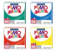 Staedtler FIMO, 4 Blocchi da 42 g ciascuno nei Colori Rosso, Giallo, Blu e Verde, Argilla da Forno per Bambini per Modellare Figure, Gioielli e Decorazioni, Multicolore, 8030 AMZ 06 B