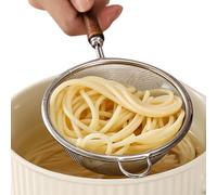 Stainless Steel Mesh Strainer, Sturdy Reusable Handheld Sifter Skimmer with Wooden Handle, Versatile Kitchen Tool for Cooking, Brewing, Frying, Tè, Rice Washing, and Juicing