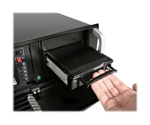 StarTechcom Cassetto rack portatile per disco rigido SATA da 5,25" robusto in