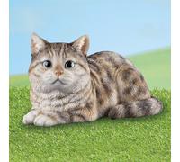 Statua Da Giardino Di Un Realistico Gatto Grigio Tabby